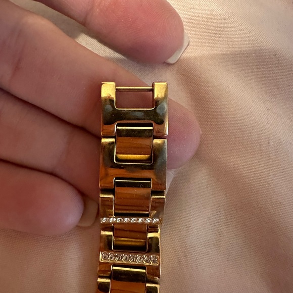Rose gold watch main image 12